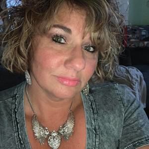 Meet your Posher, Tina